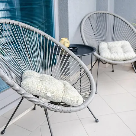 Apartment Exclusive In *